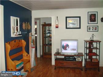 1192 Woodlane Road Eastampton, NJ 08060 - Photo 4 of 12 Living Room