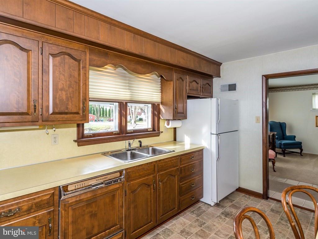 1333 Belle Valley Road Lancaster, PA 17603 - Photo 8 of 27 Gallery Image 8