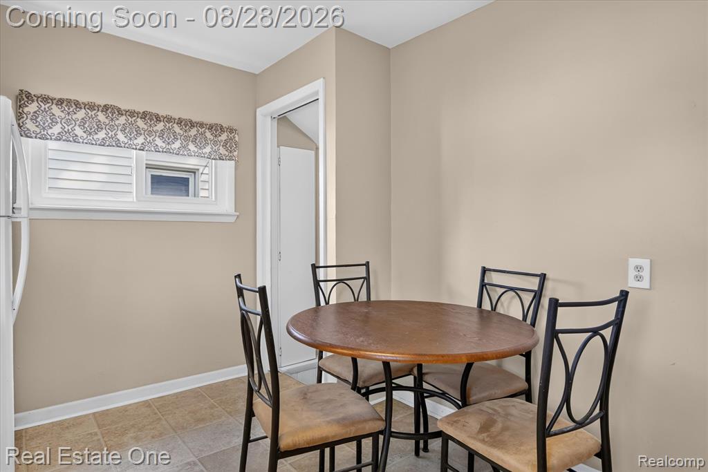 5048 Howe Road Wayne, MI 48184 - Photo 11 of 43 Gallery Image 11