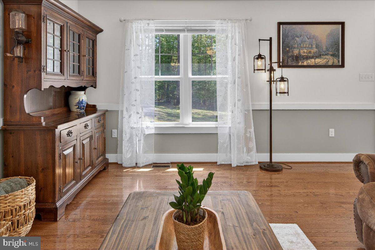 844 Manchester Road Bumpass, VA 23024 - Photo 23 of 65 Ample natural light