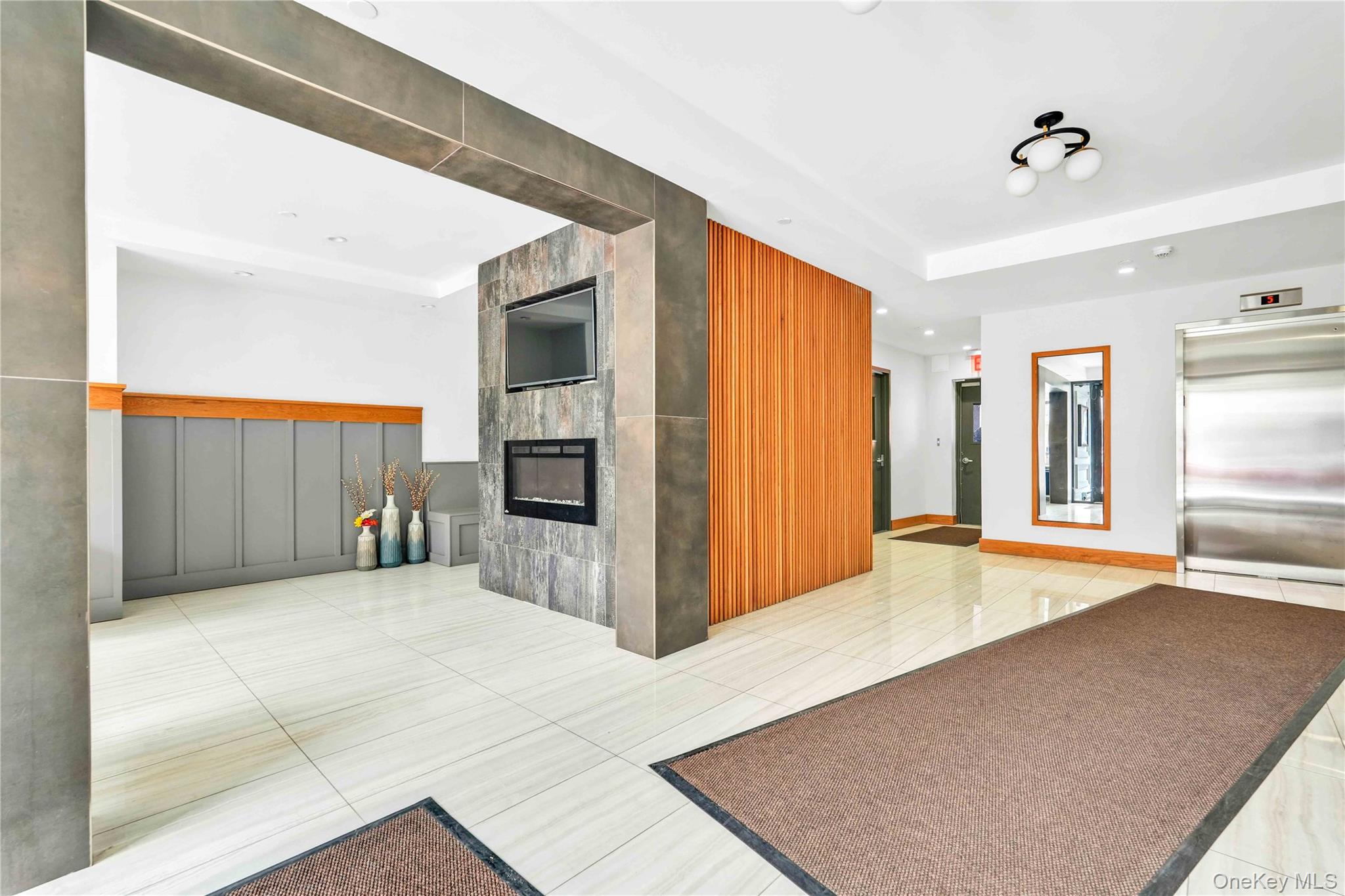 23-43 31st Road, Unit 3B Queens, NY 11106 - Photo 2 of 17