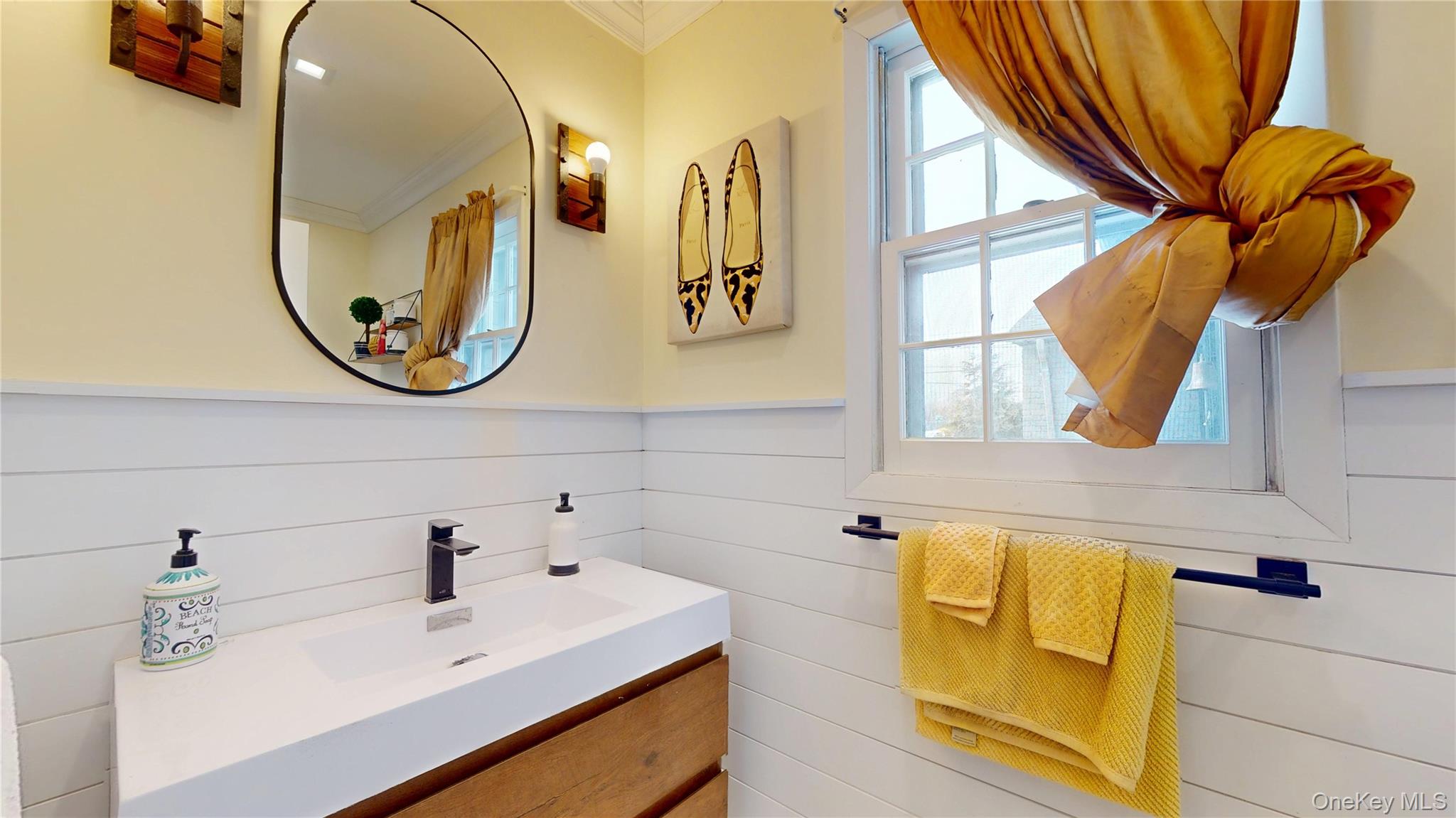 386 Mill Road Westhampton, NY 11977 - Photo 15 of 24