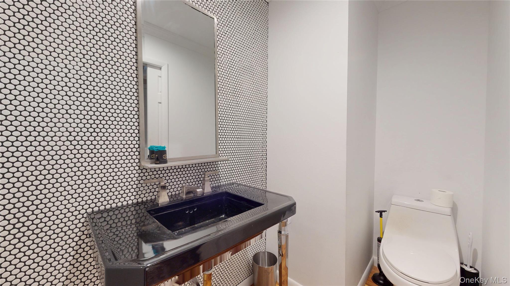 386 Mill Road Westhampton, NY 11977 - Photo 19 of 24