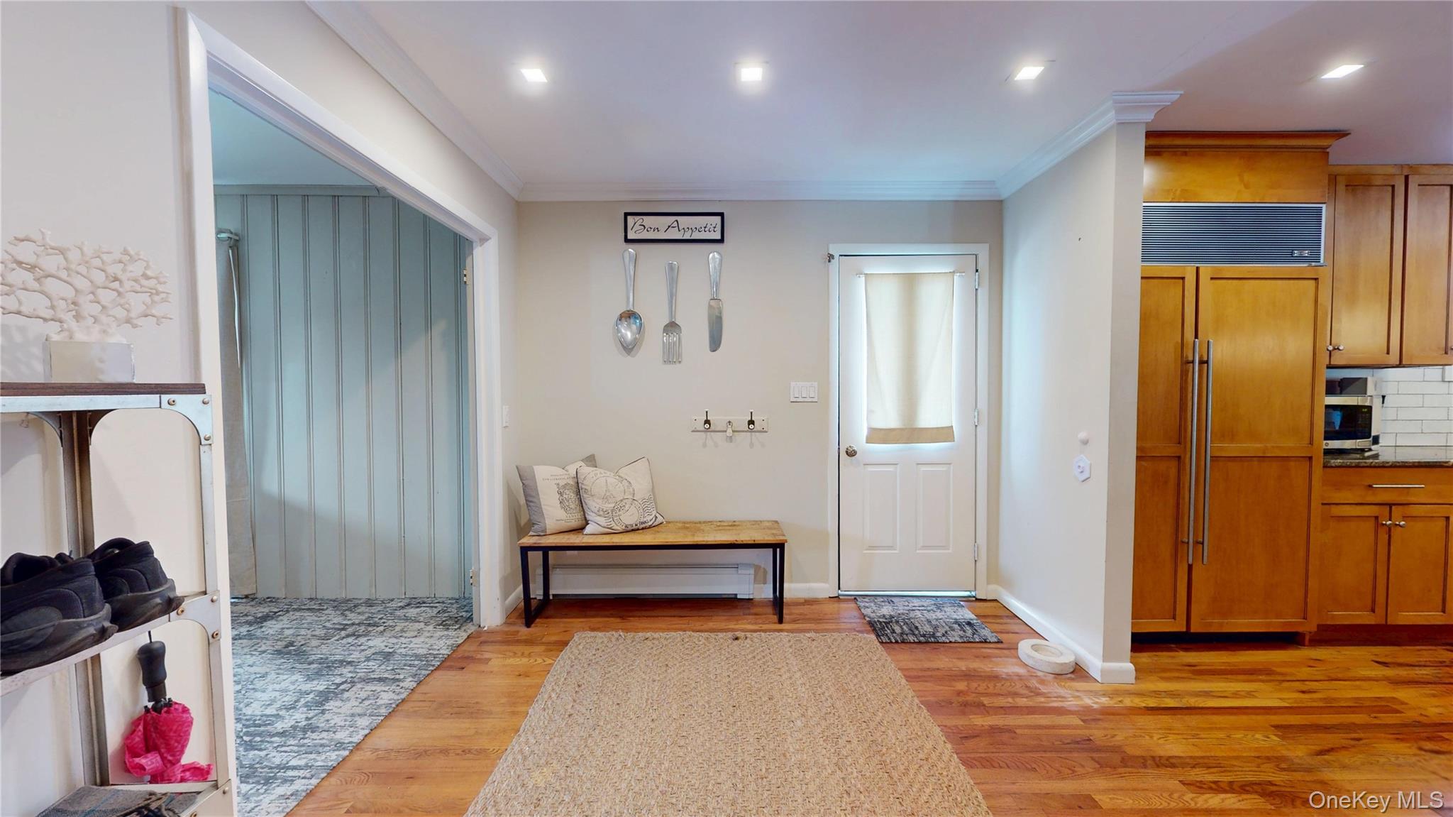 386 Mill Road Westhampton, NY 11977 - Photo 5 of 24