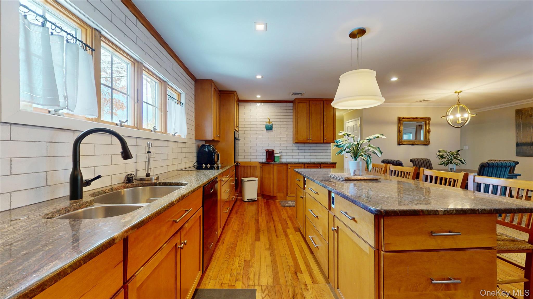 386 Mill Road Westhampton, NY 11977 - Photo 7 of 25