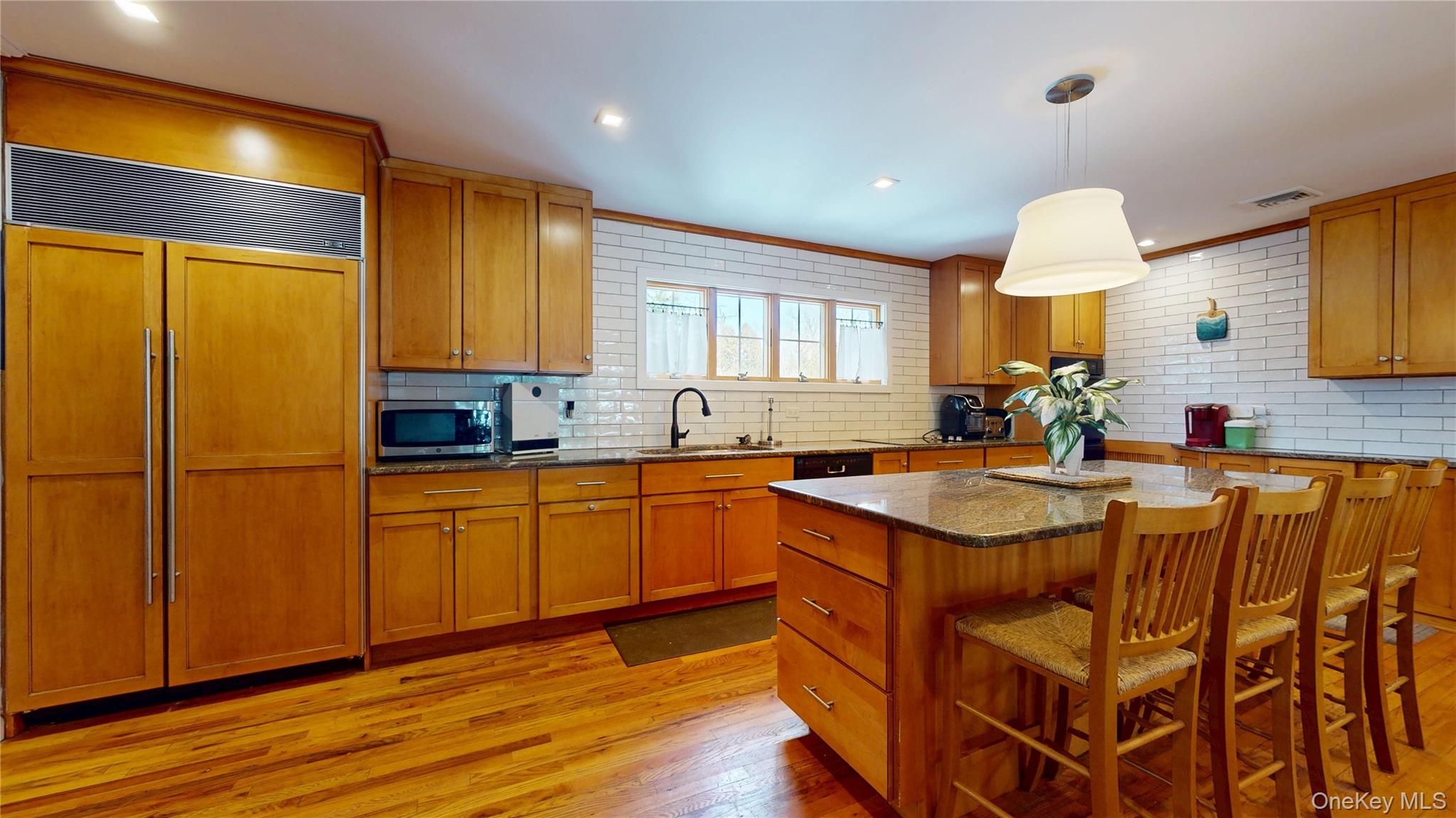 386 Mill Road Westhampton, NY 11977 - Photo 7 of 24