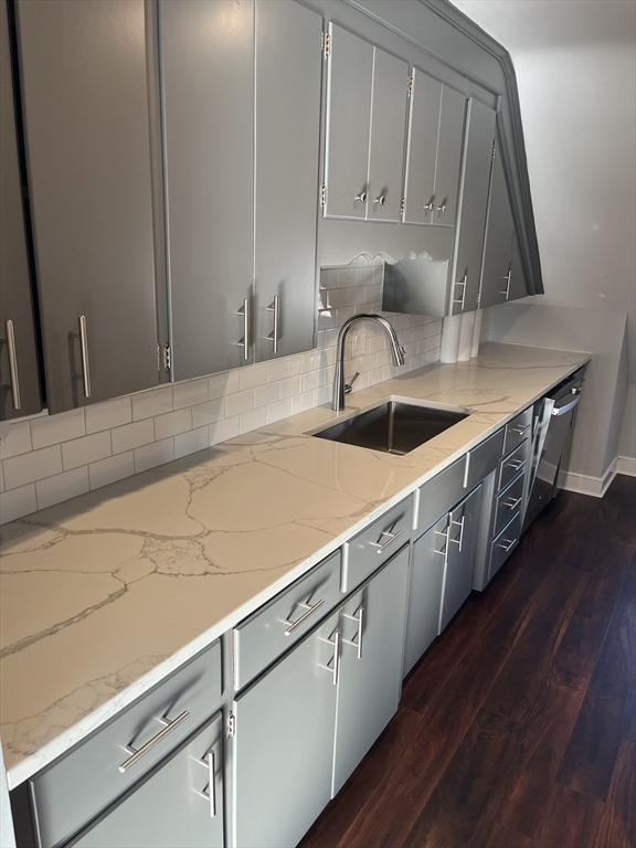 18 Draper Avenue, Unit 3 Mansfield, MA 02048 - Photo 3 of 21