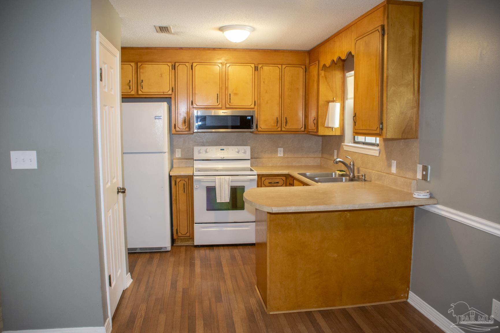 6514 Oakcrest Road Milton, FL 32570 - Photo 27 of 68