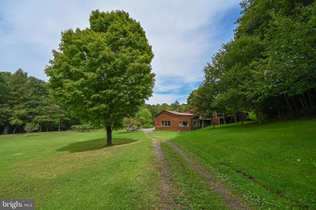 $968,000 | 2527 Pigs Ear Road, Grantsville, MD 21536