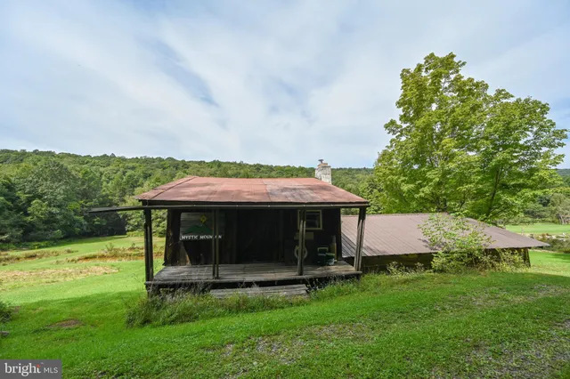$968,000 | 2527 Pigs Ear Road, Grantsville, MD 21536