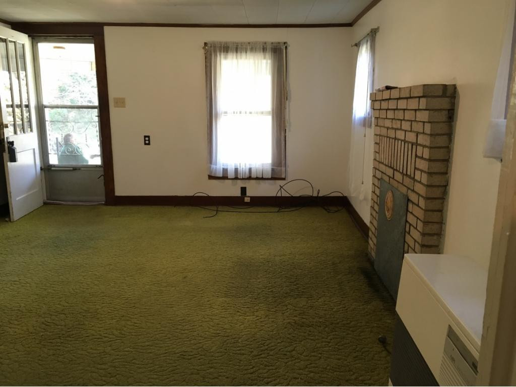 900 West Pines Road Afton, TN 37616 - Photo 8 of 32 Living room