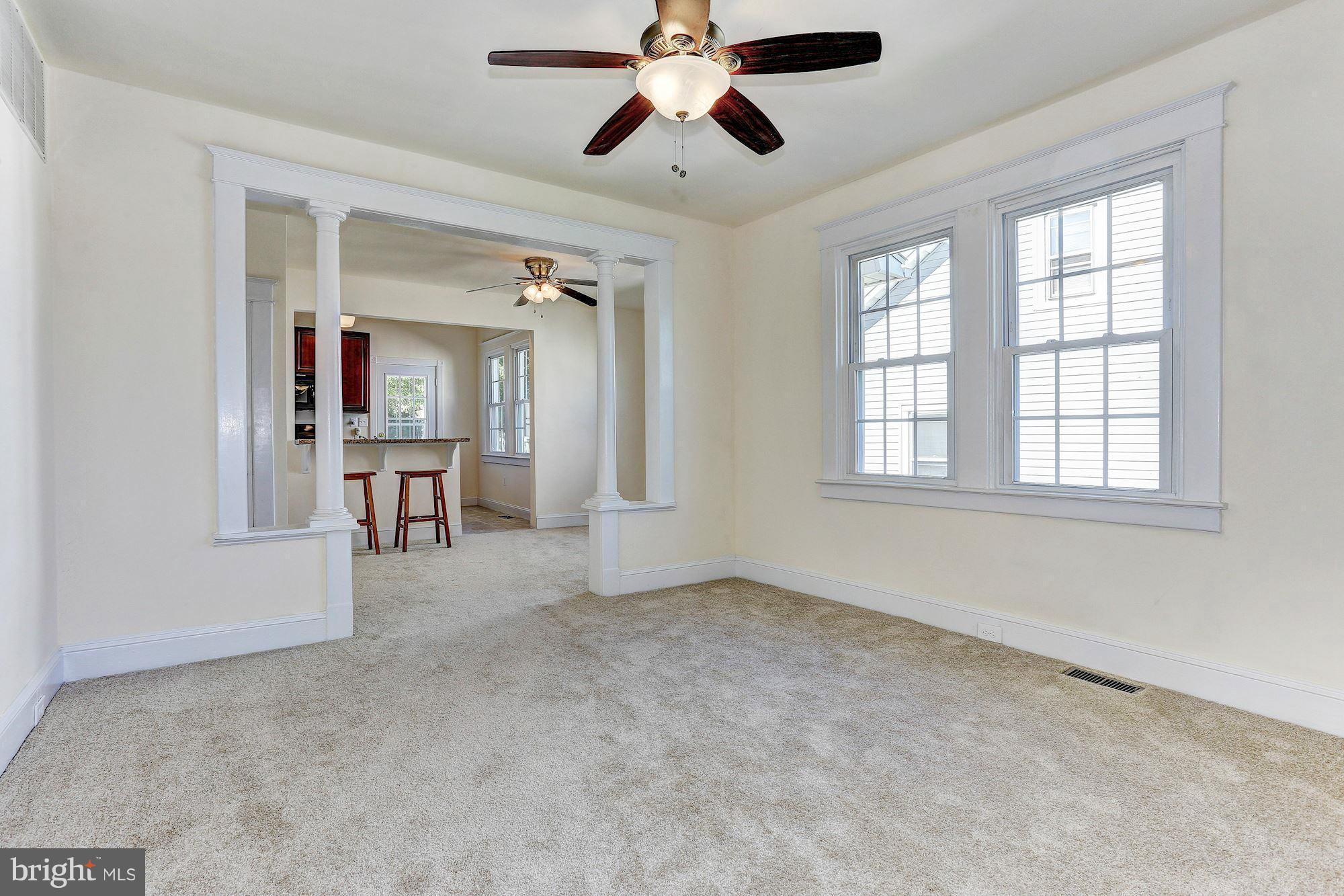 824 North Point Road Baltimore, MD 21224 - Photo 4 of 16 Dining Room