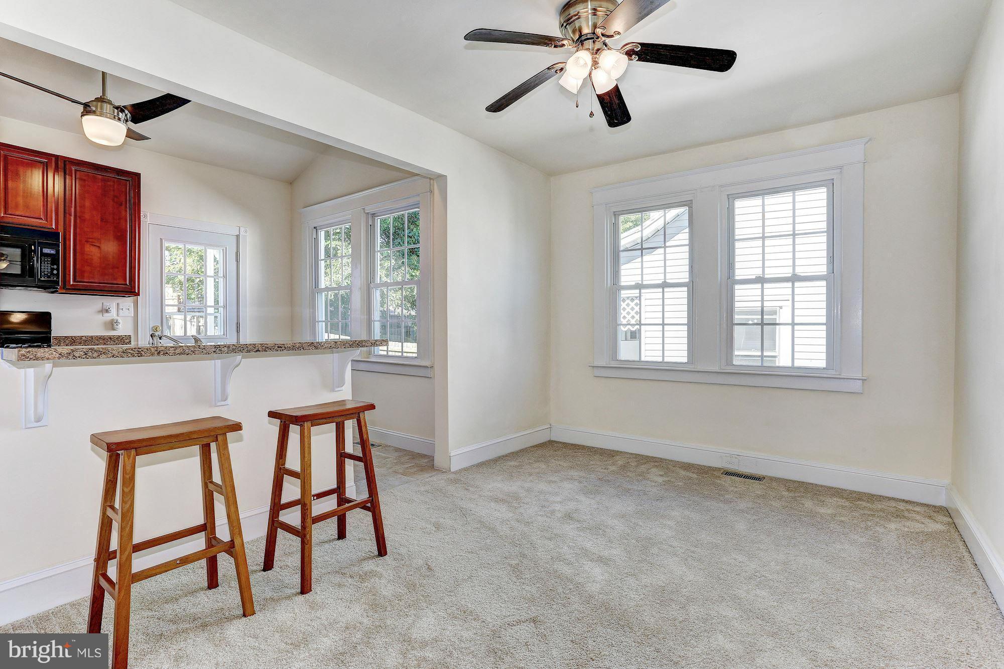 824 North Point Road Baltimore, MD 21224 - Photo 5 of 16 Dining Room