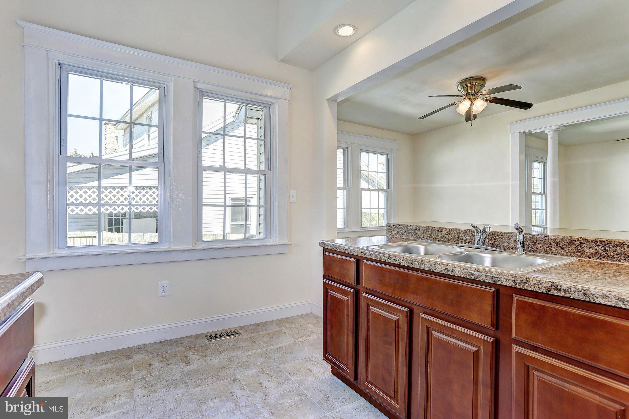 824 North Point Road Baltimore, MD 21224 - Photo 8 of 16 Kitchen