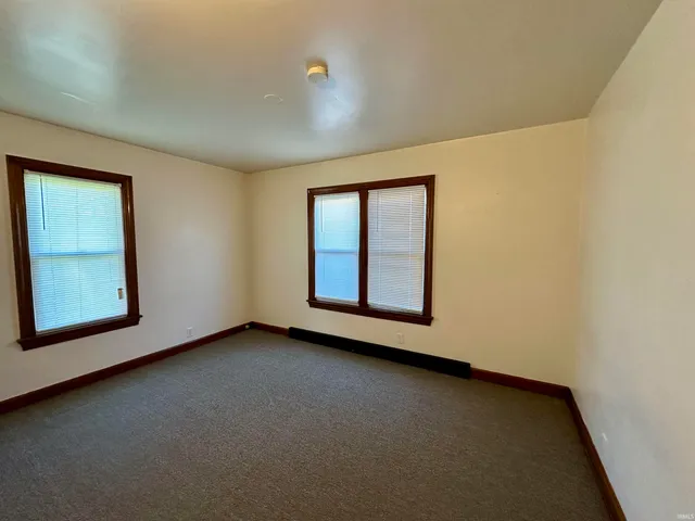 $189,000 | 923 Jackson Street, Jasper, IN 47546