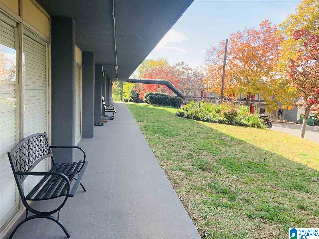 2990 Rhodes Circle South, Unit 121 Birmingham, AL 35205 - Photo 3 of 13