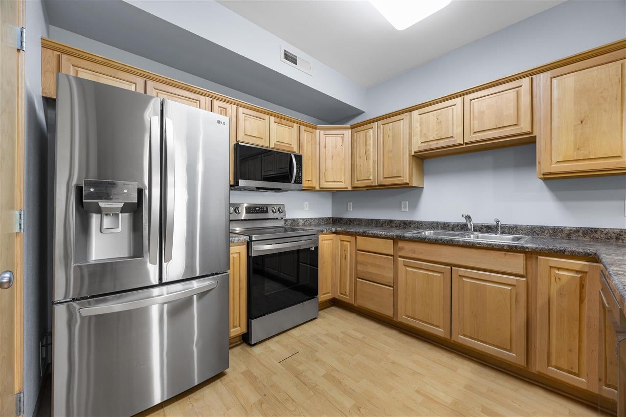 1092 Walnut Avenue, Unit 102 Riverside, IA 52327 - Photo 9 of 35 Gallery Image 9