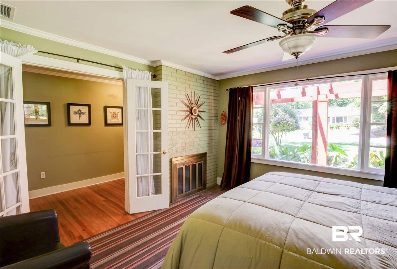 206 Orange Avenue Fairhope, AL 36532 - Photo 16 of 32 bedroom 3 or living rm