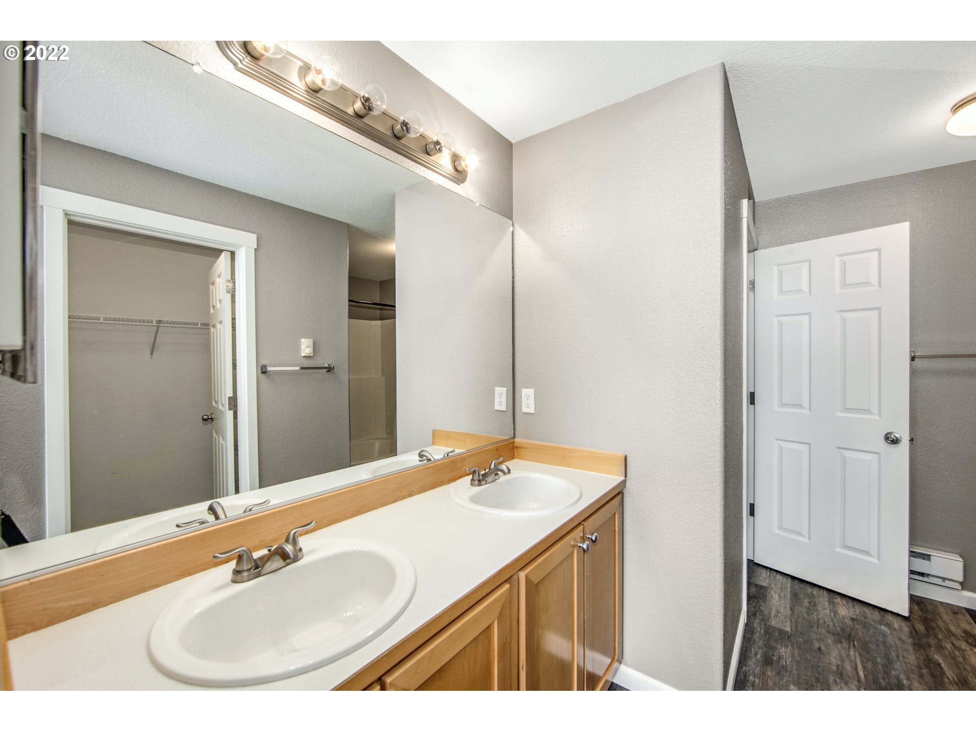 14655 Southwest Beard Road, Unit 204 Beaverton, OR 97007 - Photo 13 of 22 Gallery Image 13