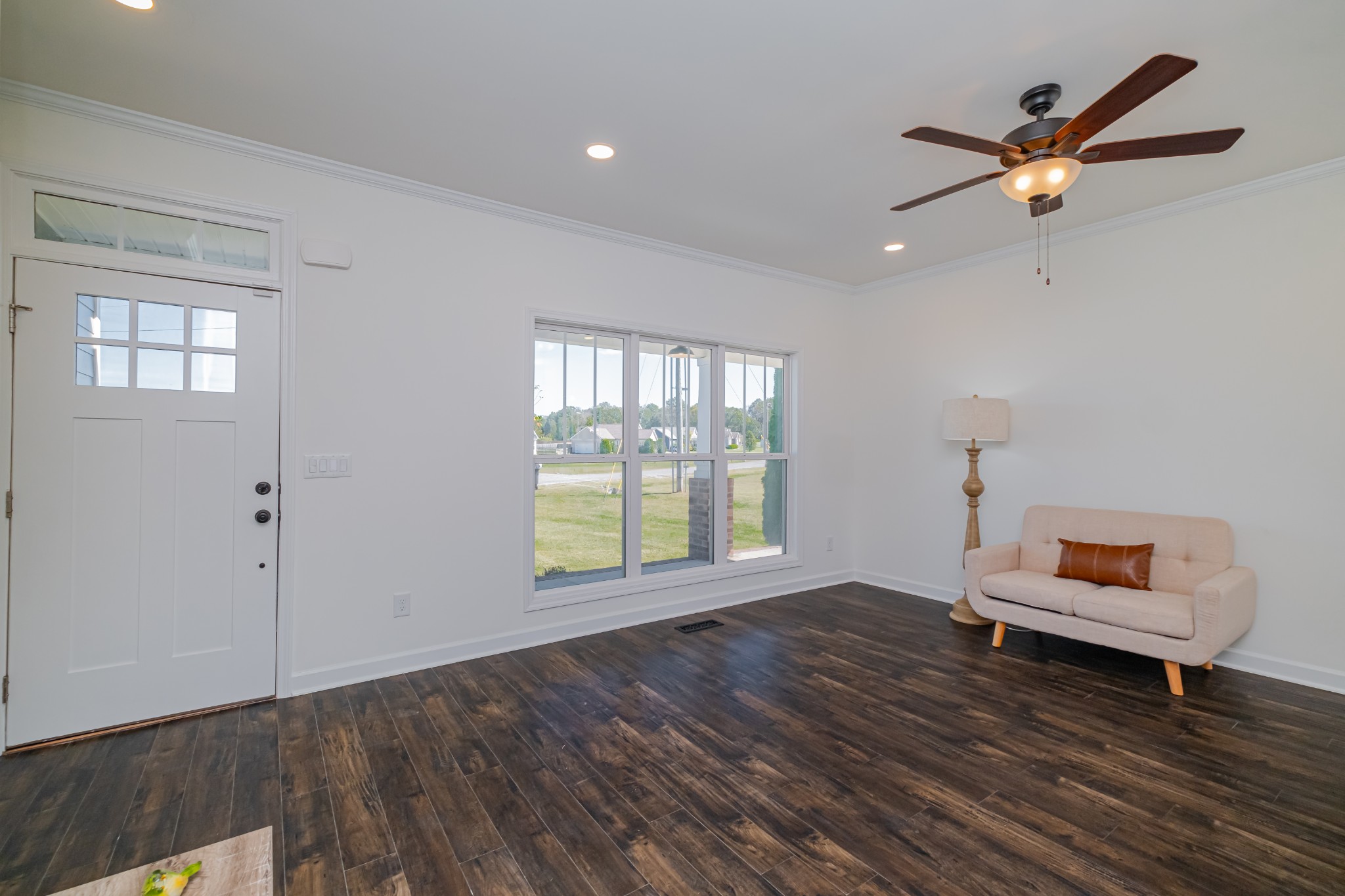 4781 Brookhollow Road Chapel Hill, TN 37034 - Photo 11 of 57 a workspace with wooden floor and window