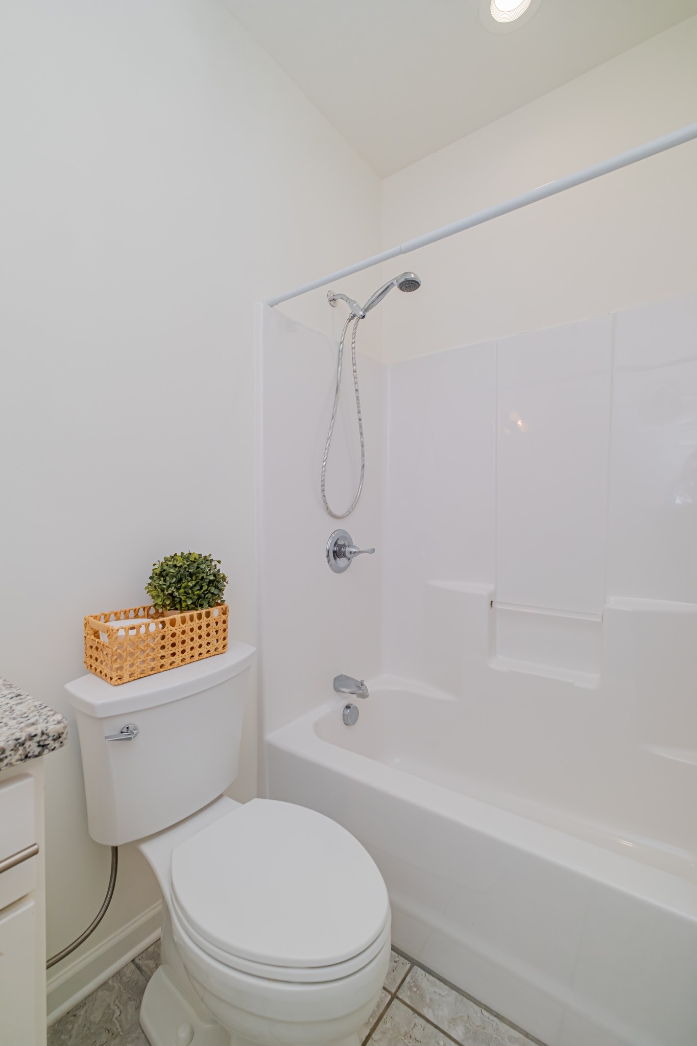 4781 Brookhollow Road Chapel Hill, TN 37034 - Photo 40 of 57 a bathroom with a toilet a sink and a shower
