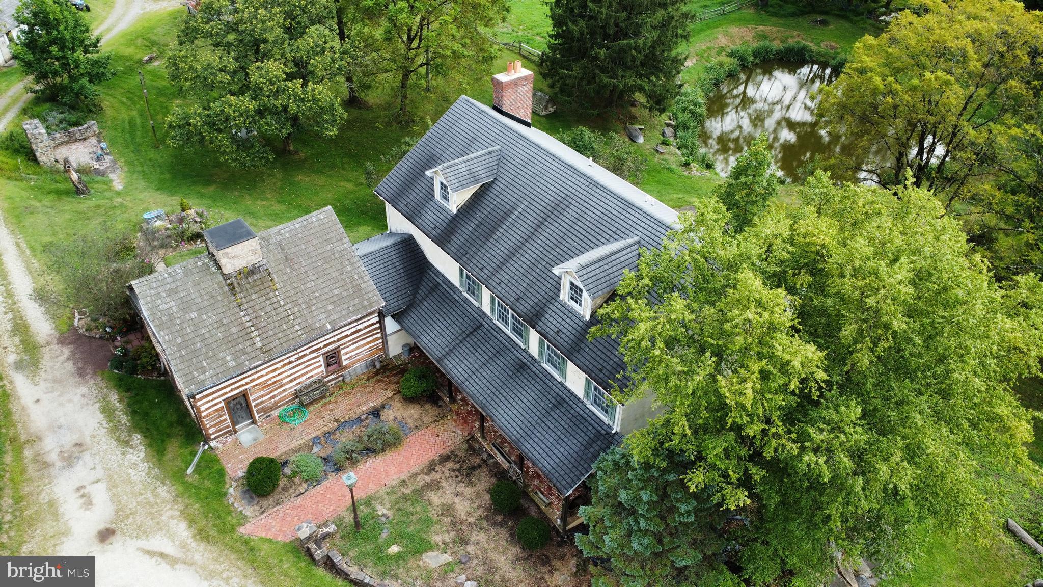 1425 Highpoint Road Hellertown, PA 18055 - Photo 4 of 41 Gallery Image 4