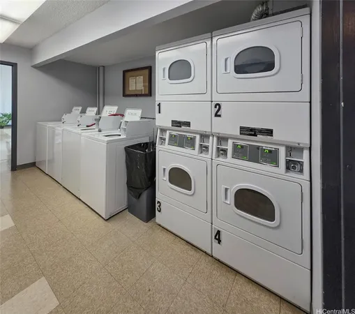 $2,100 | 98-450 Koauka Loop, Unit 711, Aiea, HI 96701