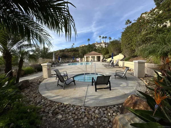 $699,500 | 11285 Affinity Court, Unit 124, San Diego, CA 92131