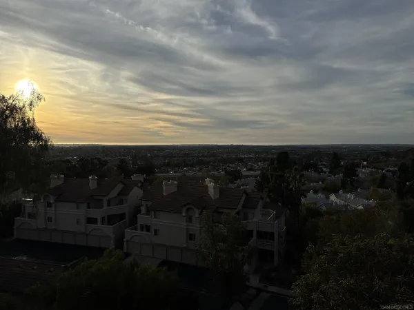 $699,500 | 11285 Affinity Court, Unit 124, San Diego, CA 92131