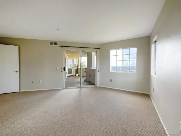 $699,500 | 11285 Affinity Court, Unit 124, San Diego, CA 92131