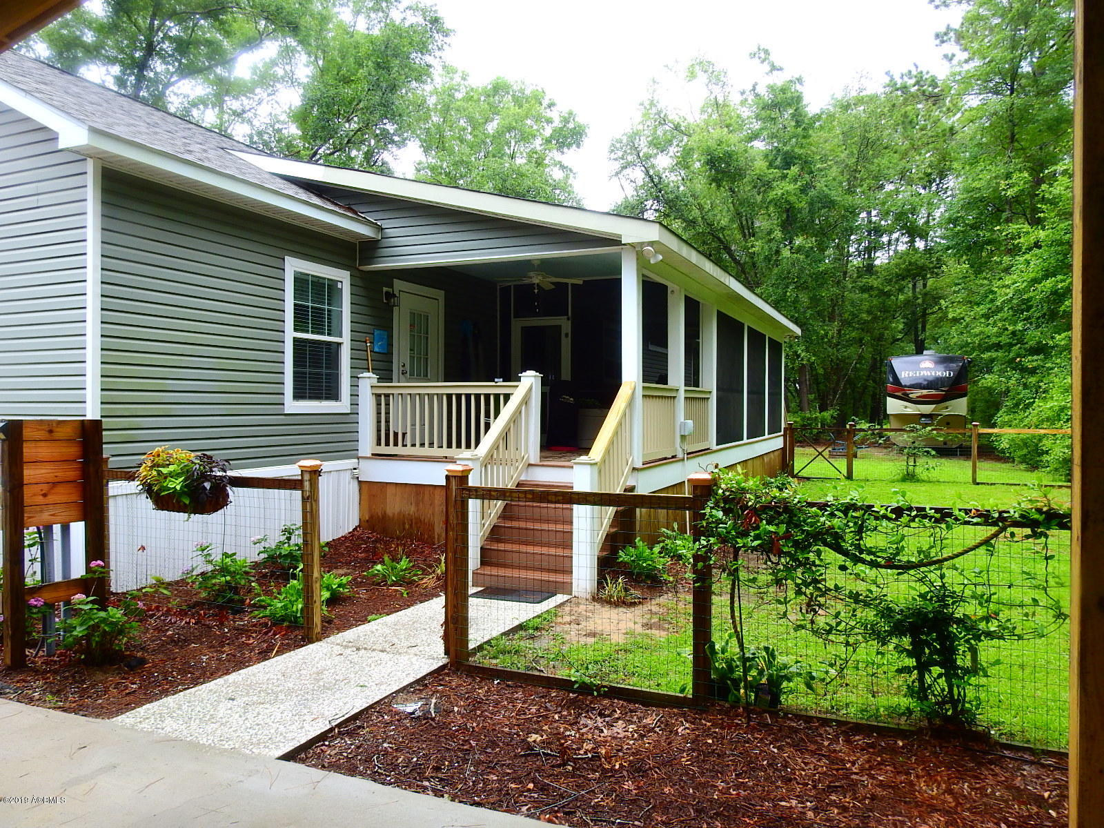 23 Olde Church Road St. Helena Island, SC 29920 - Photo 5 of 29 2019-06-07 10.41.04