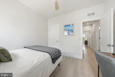$1,050,000 | 1015 South Taylor Court, Arlington, VA 22204