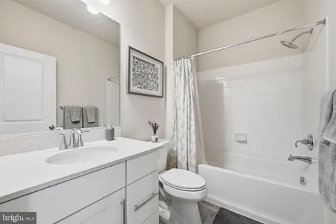 $1,050,000 | 1015 South Taylor Court, Arlington, VA 22204