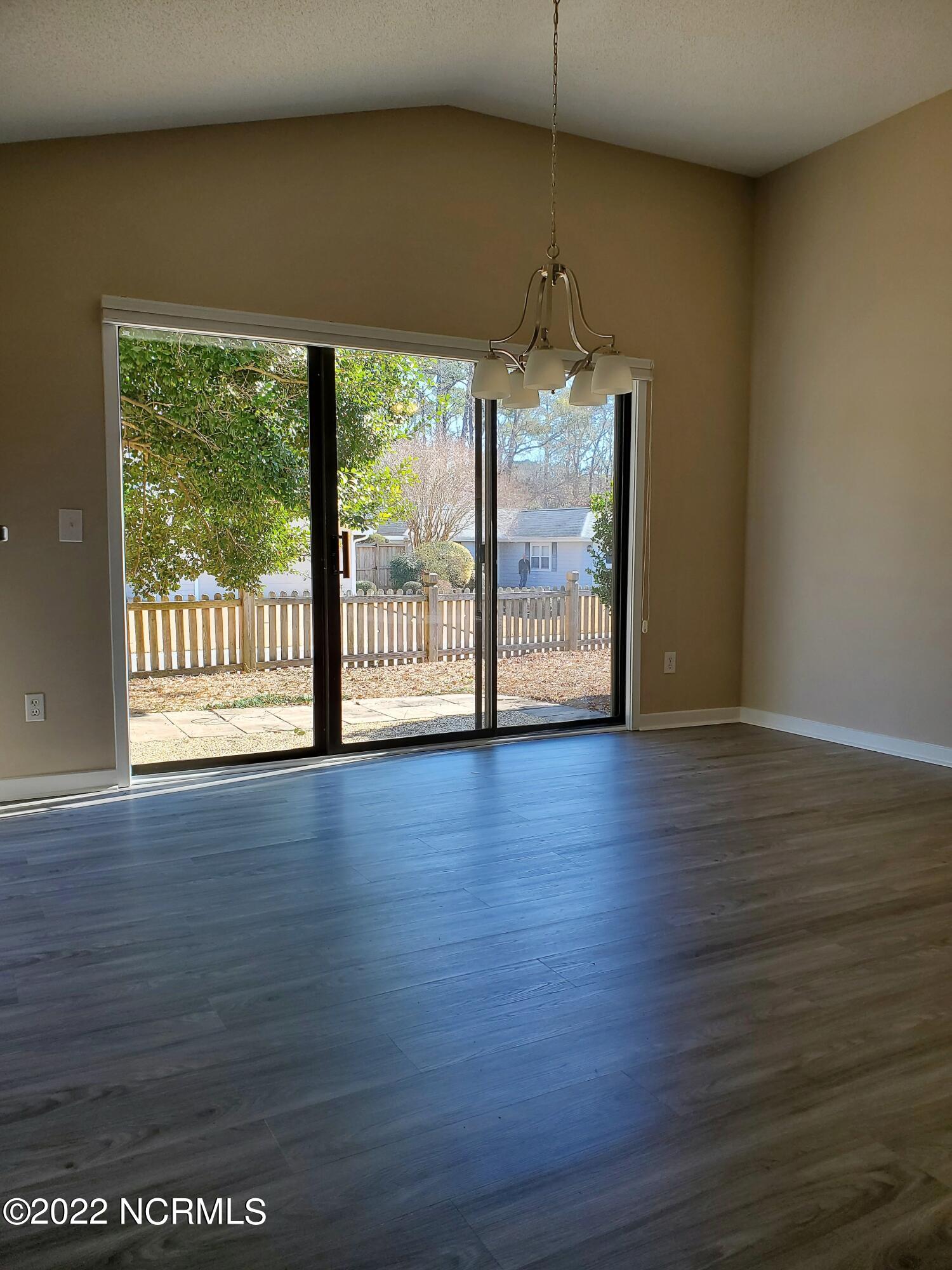 7212 Trailmark Road Wilmington, NC 28405 - Photo 7 of 24 Dining Area