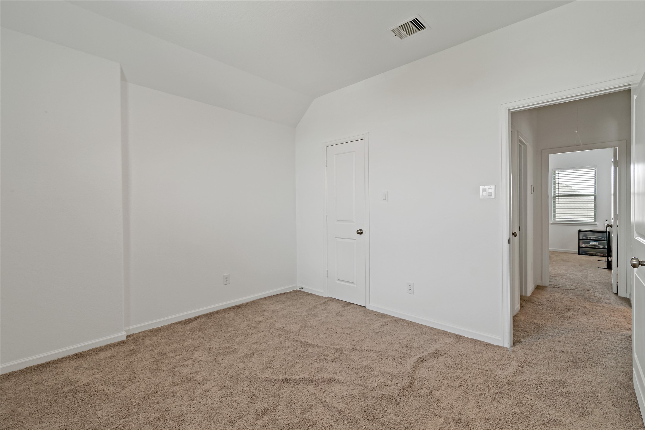 14010 Hartford Heights Way Rosharon, TX 77583 - Photo 15 of 30 a view of a room