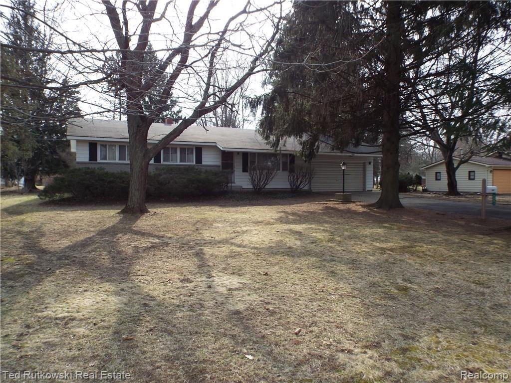 4881 Atkins Road North Street, MI 48049 - Photo 2 of 15 Front of Home
