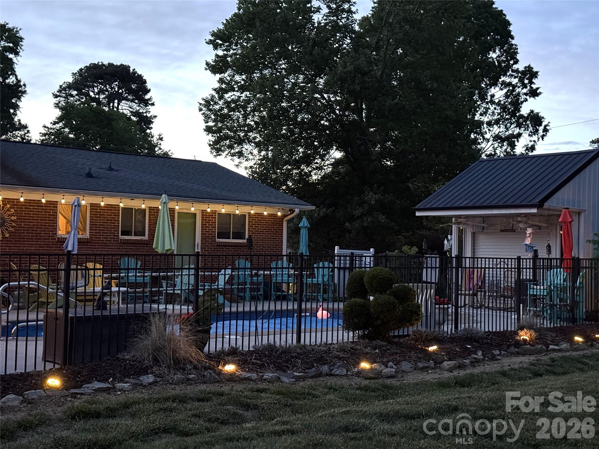 403 West Old Post Road Cherryville, NC 28021 - Photo 2 of 8