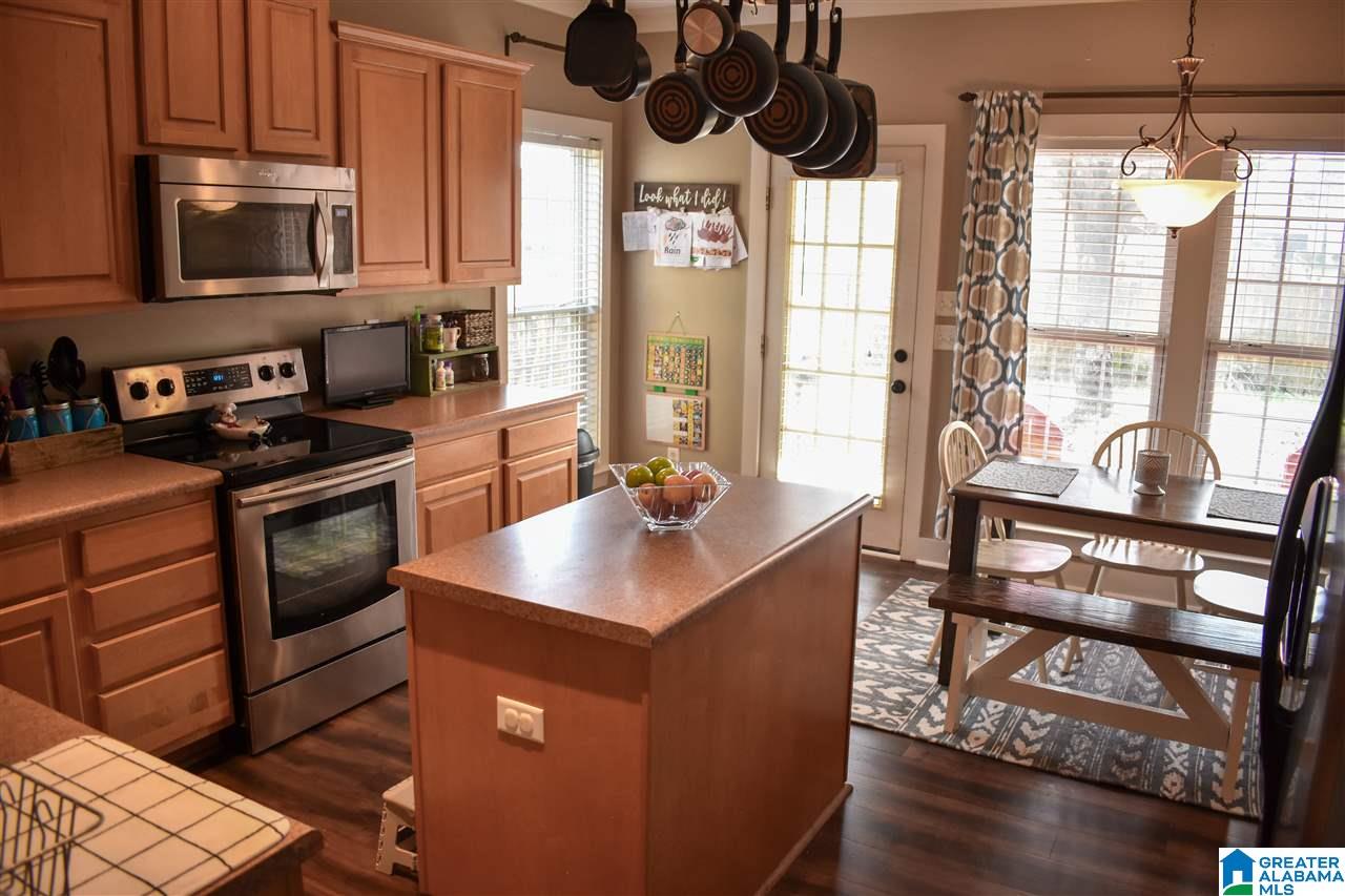 209 Nottingham Drive Calera, AL 35040 - Photo 8 of 23