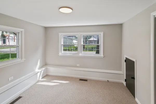 $230,700 | 428 East 156th Place, South Holland, IL 60473
