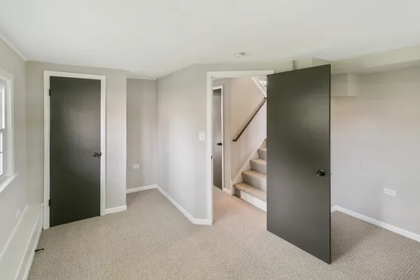 $230,700 | 428 East 156th Place, South Holland, IL 60473