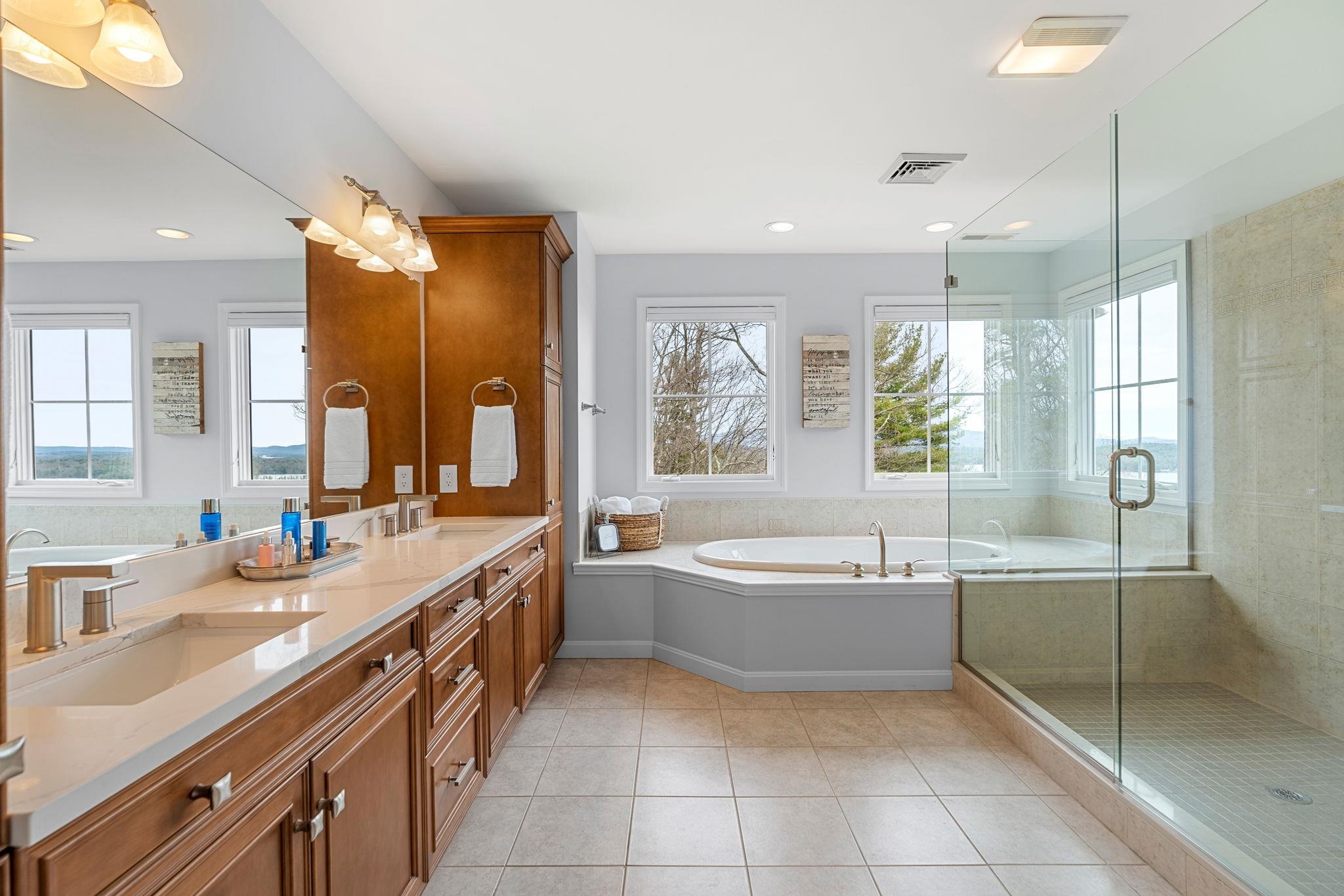 43 Windjammer's Ridge Laconia, NH 03246 - Photo 11 of 40 Gallery Image 11