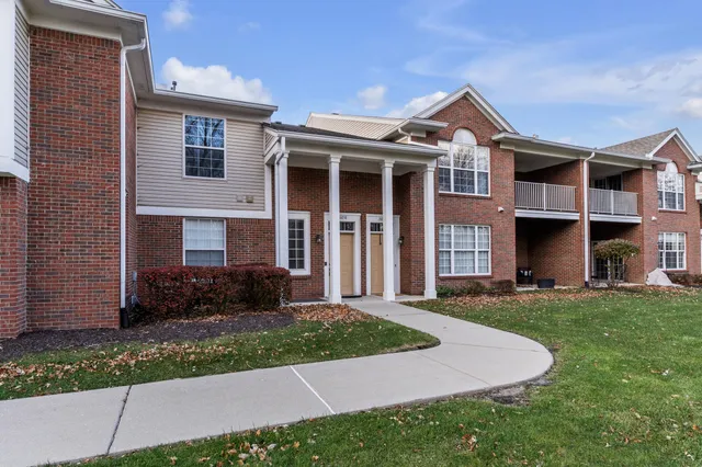$284,900 | 16038 Morningside, Northville, MI 48168