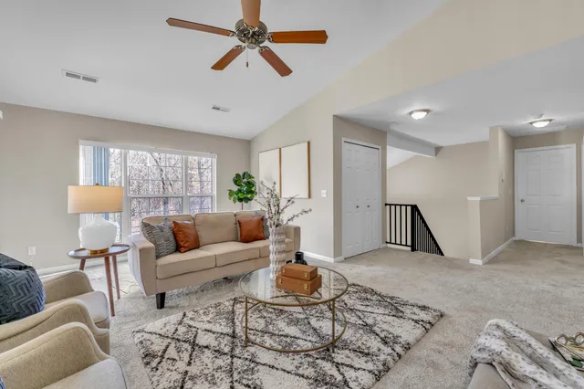 $284,900 | 16038 Morningside, Northville, MI 48168