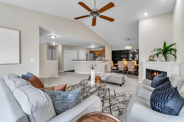 $284,900 | 16038 Morningside, Northville, MI 48168