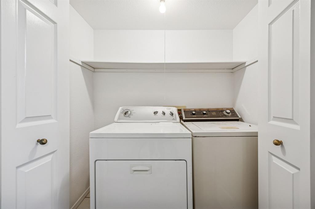 6504 Chicory Court, Unit R Dallas, TX 75214 - Photo 17 of 23