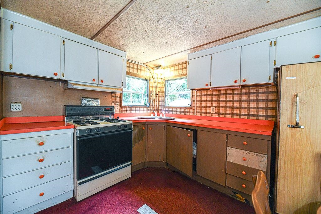 331 North Pond Road Chester, NH 03036 - Photo 13 of 40