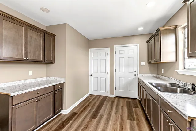 $135,000 | 381 Mills Avenue, Baton Rouge, LA 70807