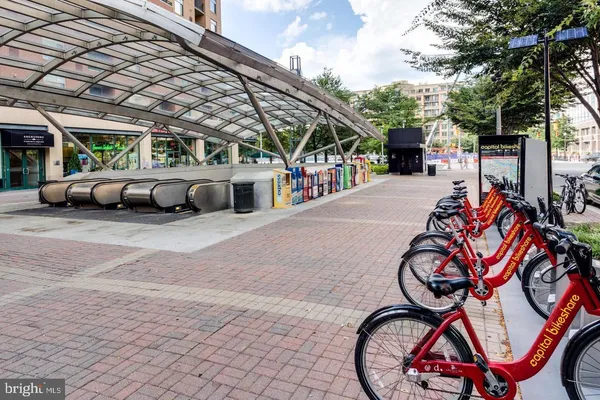 $245,000 | 4501 Arlington Boulevard, Unit 707, Arlington, VA 22203