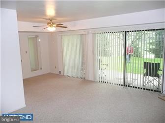 12 D Fairway Road, Unit D Reading, PA 19607 - Photo 4 of 9 Living Room