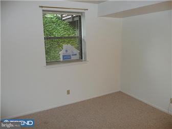 12 D Fairway Road, Unit D Reading, PA 19607 - Photo 7 of 9 Bedroom 2